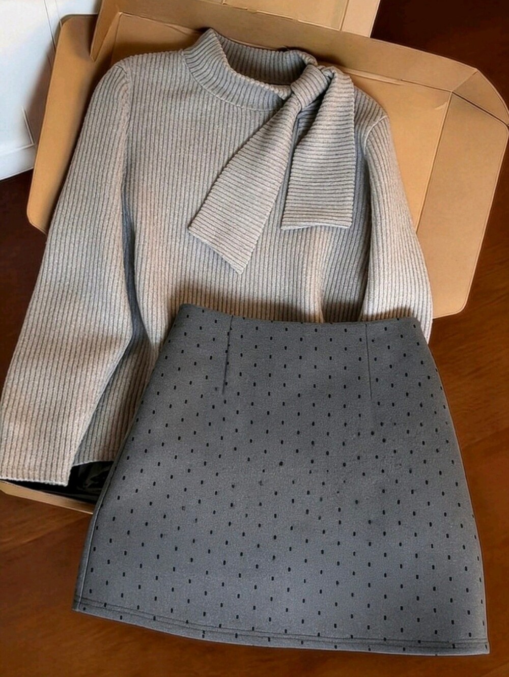 Comfortable Knitted Ribbed Bow Decor Vintage Sweater-Like Inner Layer Base Top